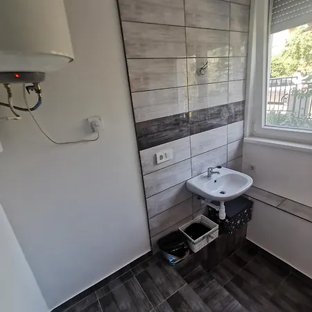 Kazinczy 2 * Balatonalmádi